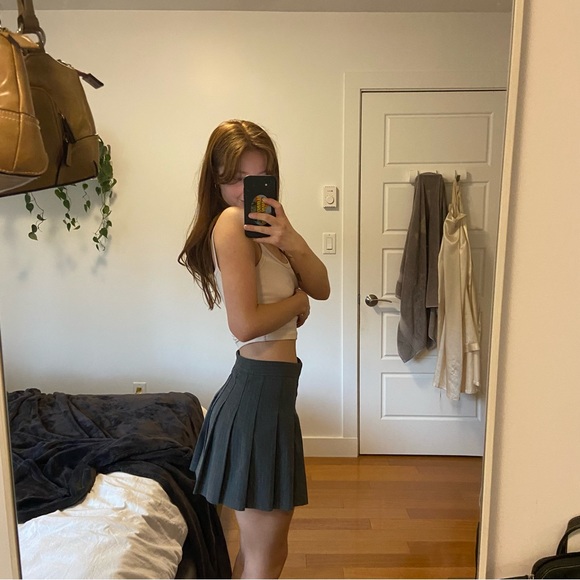 SOLD Sunday Best Mini Skirt - Picture 5 of 6